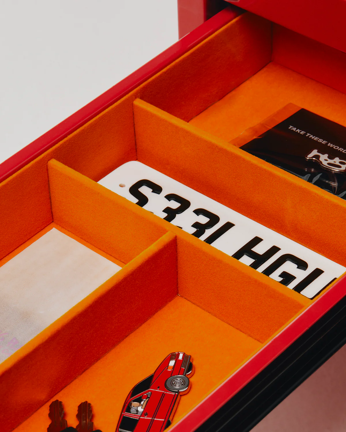 hugo: Limited Edition Box Set - Image 3